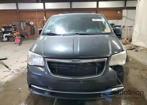 2011 Chrysler Town & Country Touring L из США, поврежденный, VIN 2A4RR8DG3BR630391